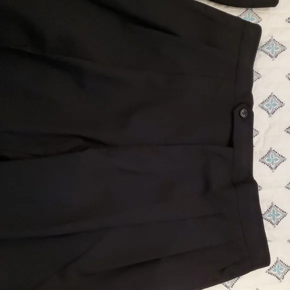Brooks Brothers Elegant Black Tuxedo